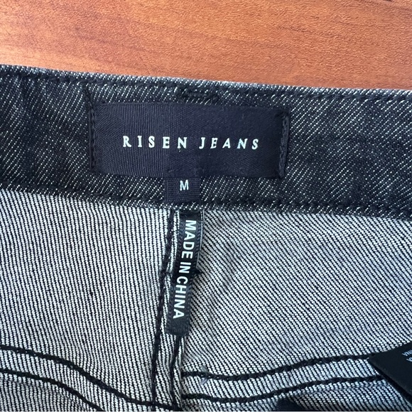 Black distresssed Risen stretch high rise cut-off shorts size medium - Picture 3 of 5